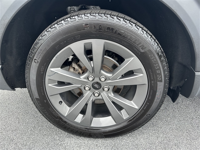 2021 Ford Explorer XLT photo 14