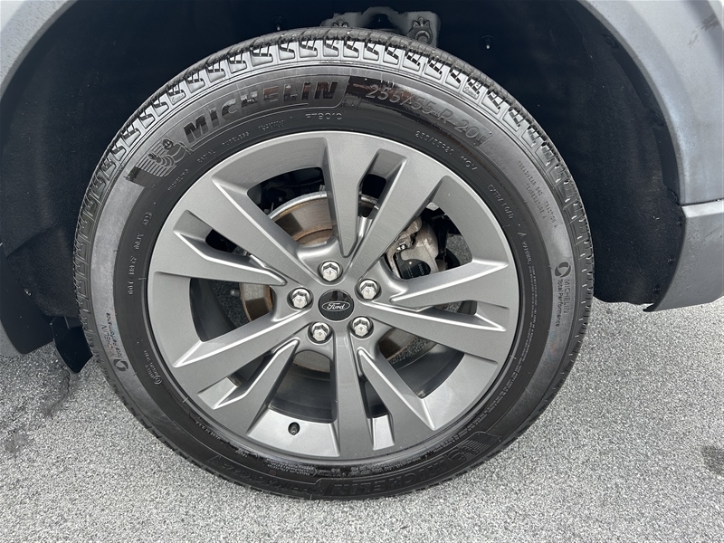2021 Ford Explorer XLT photo 15