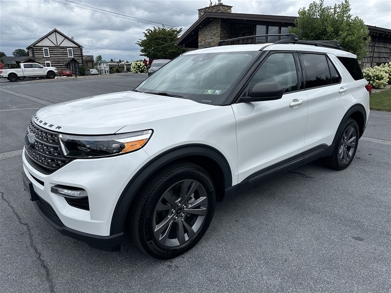 2021 Ford Explorer XLT photo 4