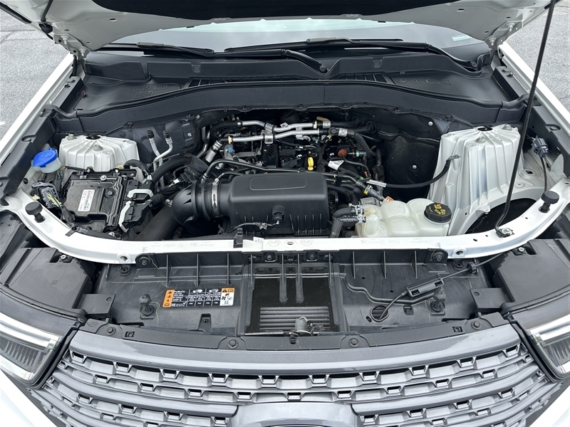 2021 Ford Explorer XLT photo 39