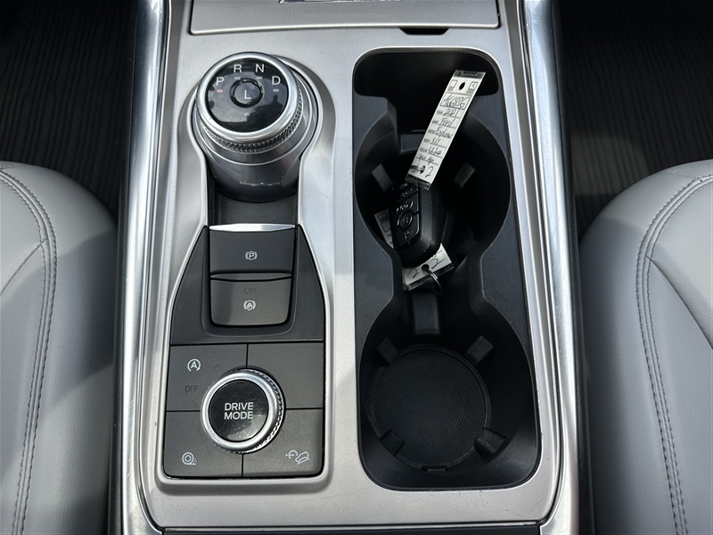 2021 Ford Explorer XLT photo 43