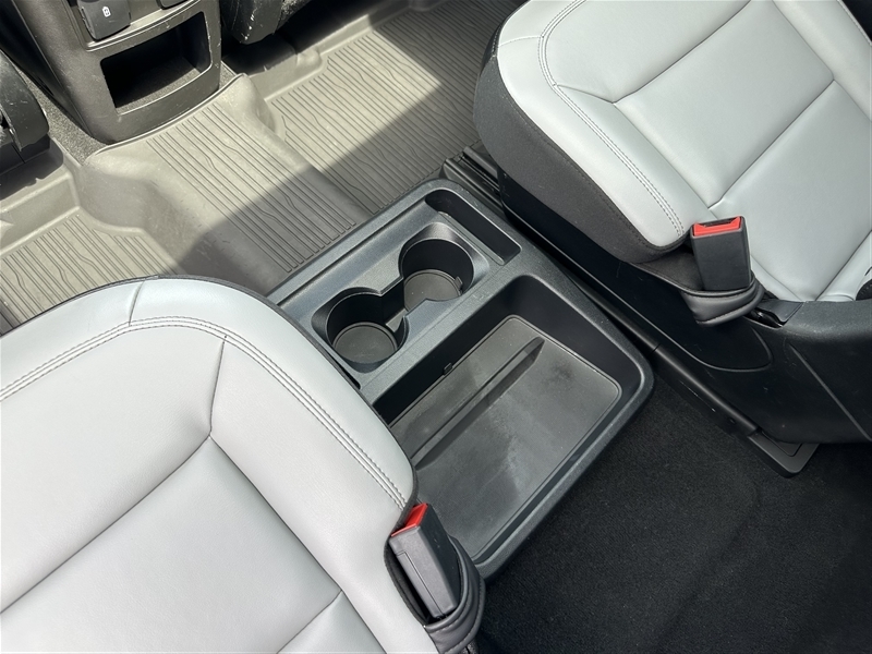 2021 Ford Explorer XLT photo 45