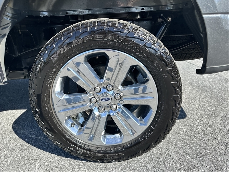2019 Ford F-150 XLT photo 13