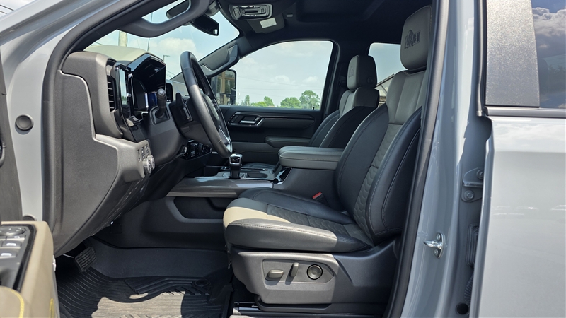 2024 Chevrolet Silverado 1500 ZR2 - Photo 13